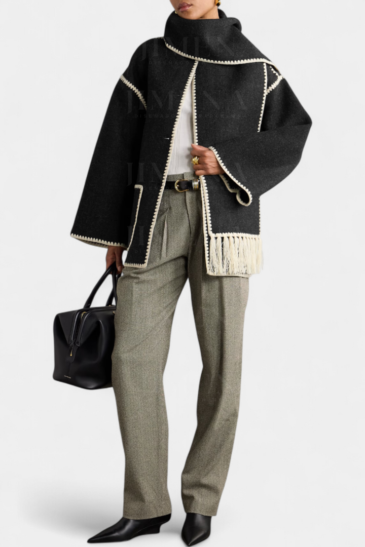 Pauline Abrigo de Corte Suelto con Bufanda de Flecos Incorporada