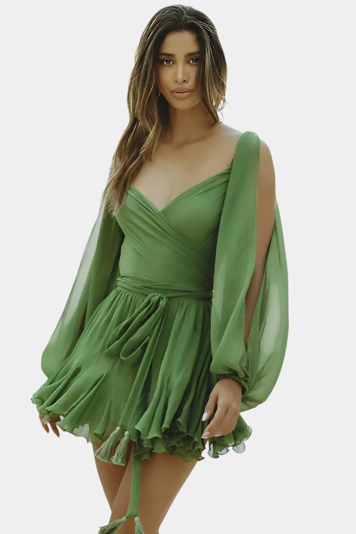 Skylar Vestido Mini con Escote en V y Mangas Ligeras