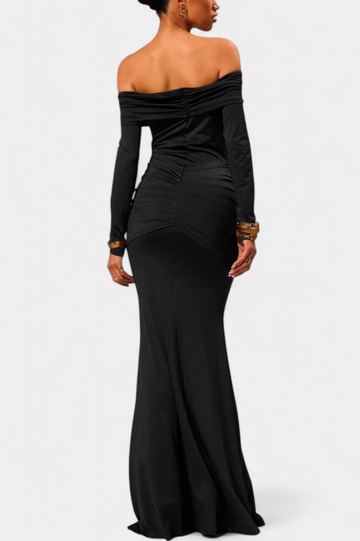 Kiah Vestido Maxi Off-Shoulder con Silueta de Sirena