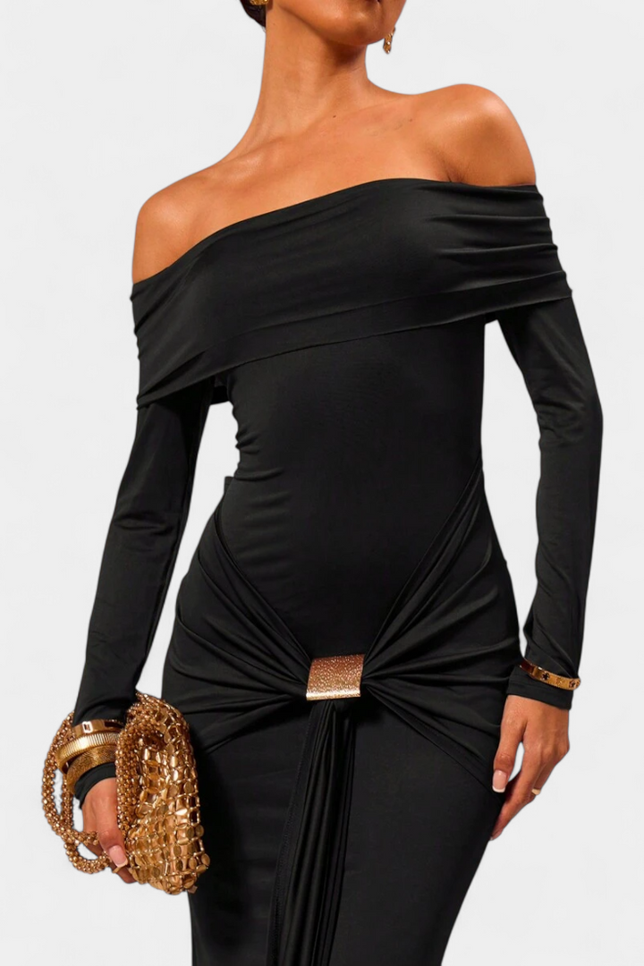 Kiah Vestido Maxi Off-Shoulder con Silueta de Sirena