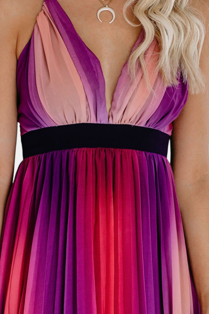 Cecilia Vestido Plisado con Espalda Abierta y Estampado Degradado