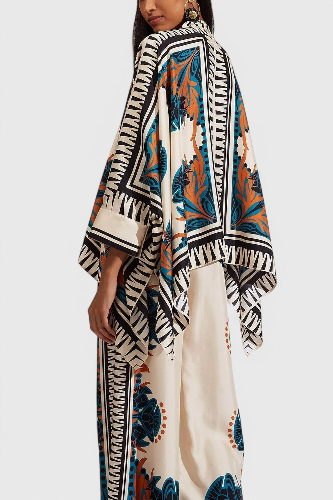 Beatriz Conjunto Floral de Satén al Atardecer