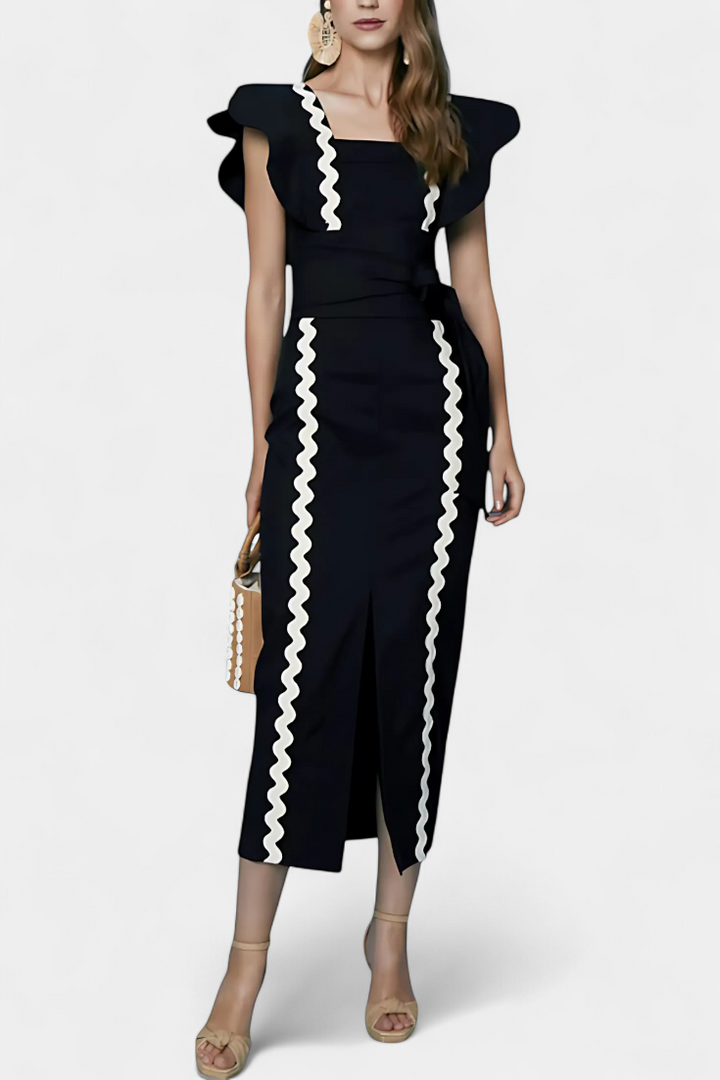 Fabiana Top Elegante con Volantes y Costuras en Contraste