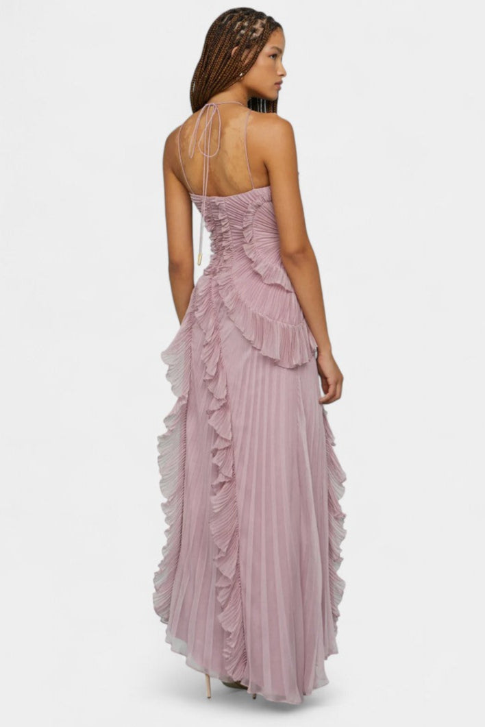 Bia Vestido Halter con Volantes Plisados y Tono Lila Etéreo