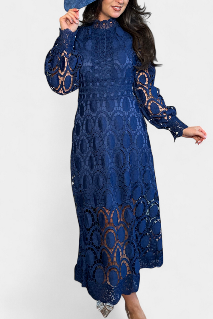 Jovie Vestido Midi de Encaje Bordado con Cuello Alto