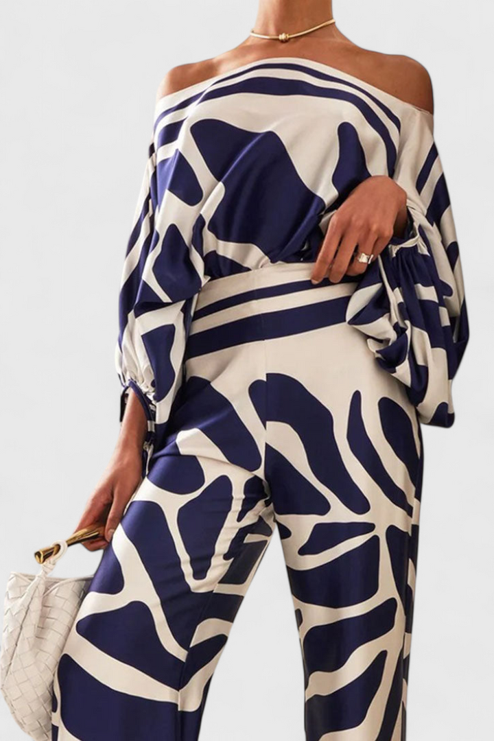 Sybella Conjunto de Dos Piezas con Hombros Descubiertos y Pantalones Amplios Estampados