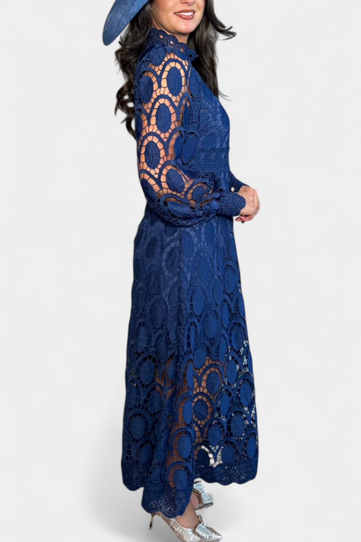 Jovie Vestido Midi de Encaje Bordado con Cuello Alto