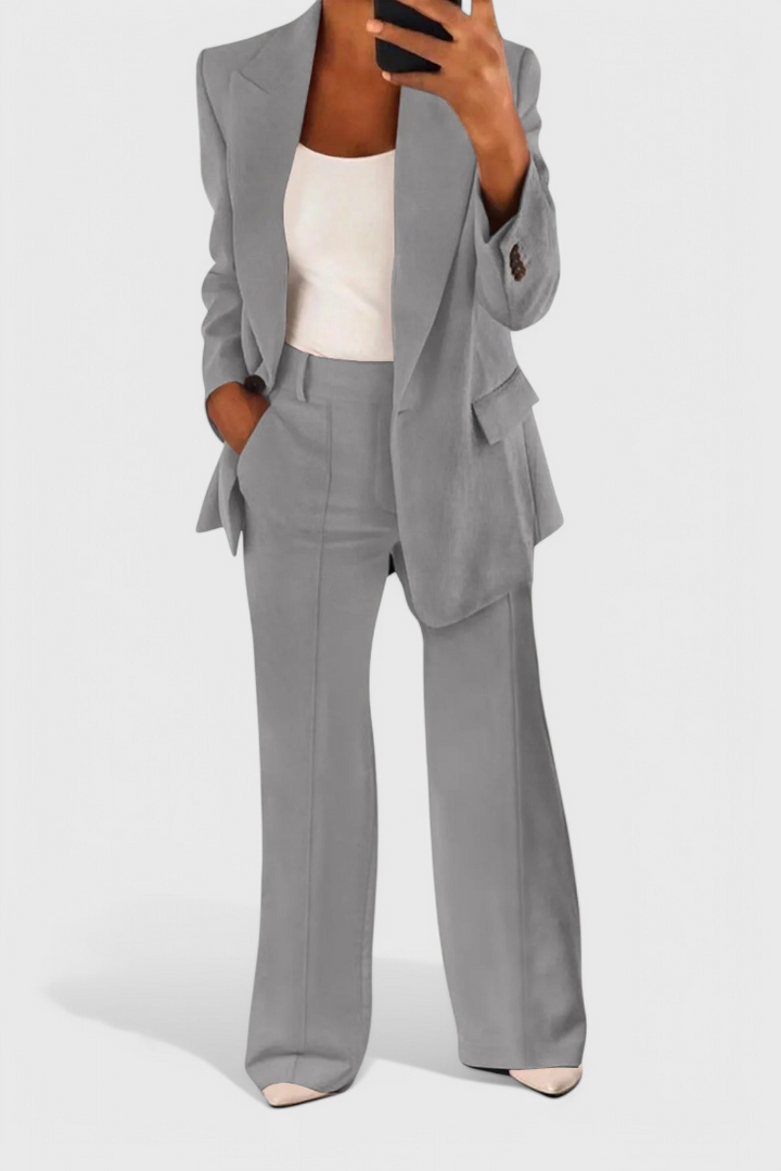 Kaia Conjunto Pulido de 2 Piezas para el Trabajo y Más Allá