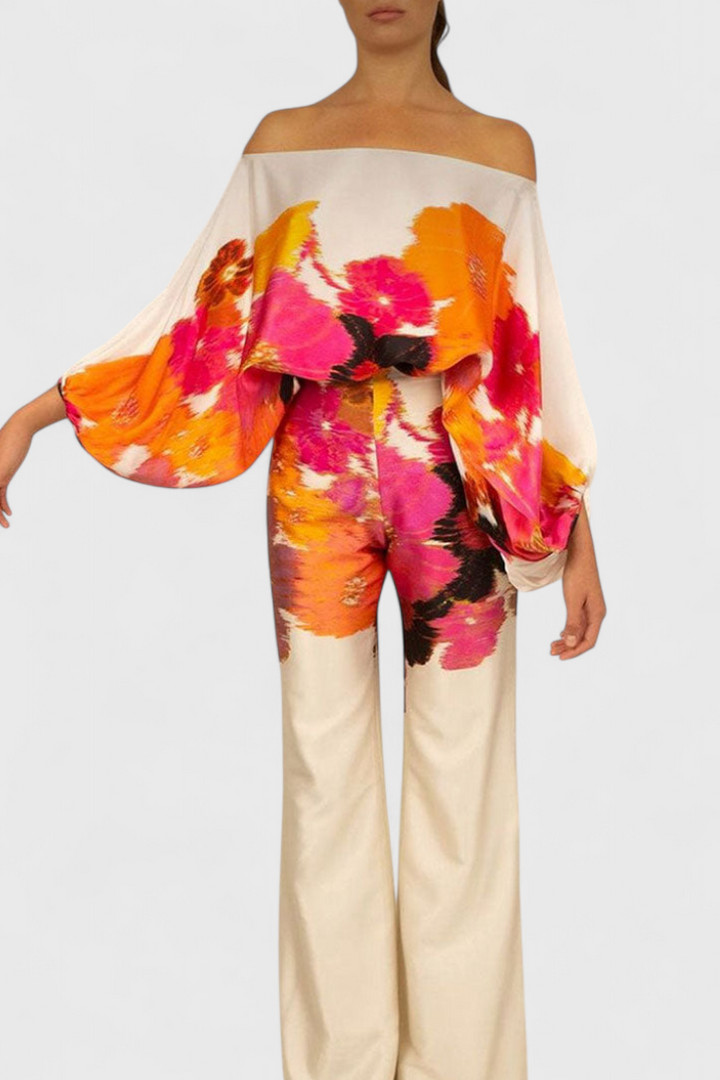 Sybella Conjunto de Dos Piezas con Hombros Descubiertos y Pantalones Amplios Estampados