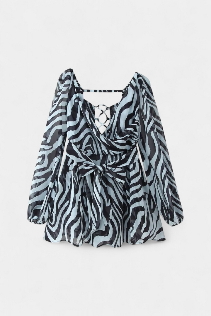 Skylar Vestido Mini con Escote en V y Mangas Ligeras