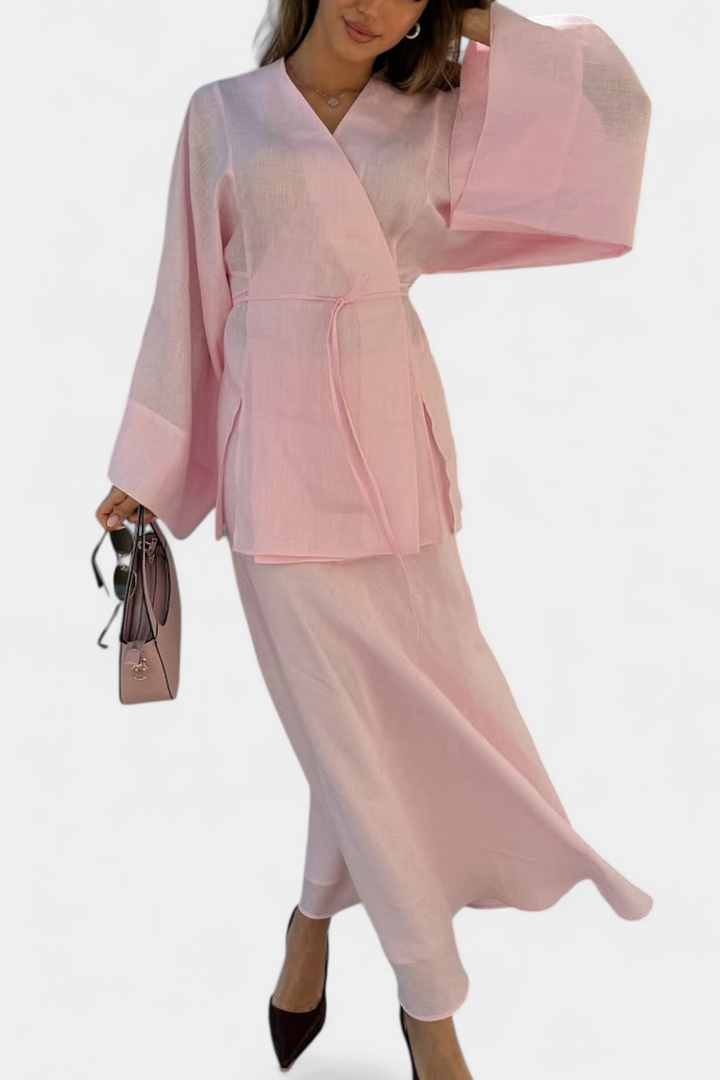 Zelda Conjunto de Camisa Escote en V y Falda con Abertura