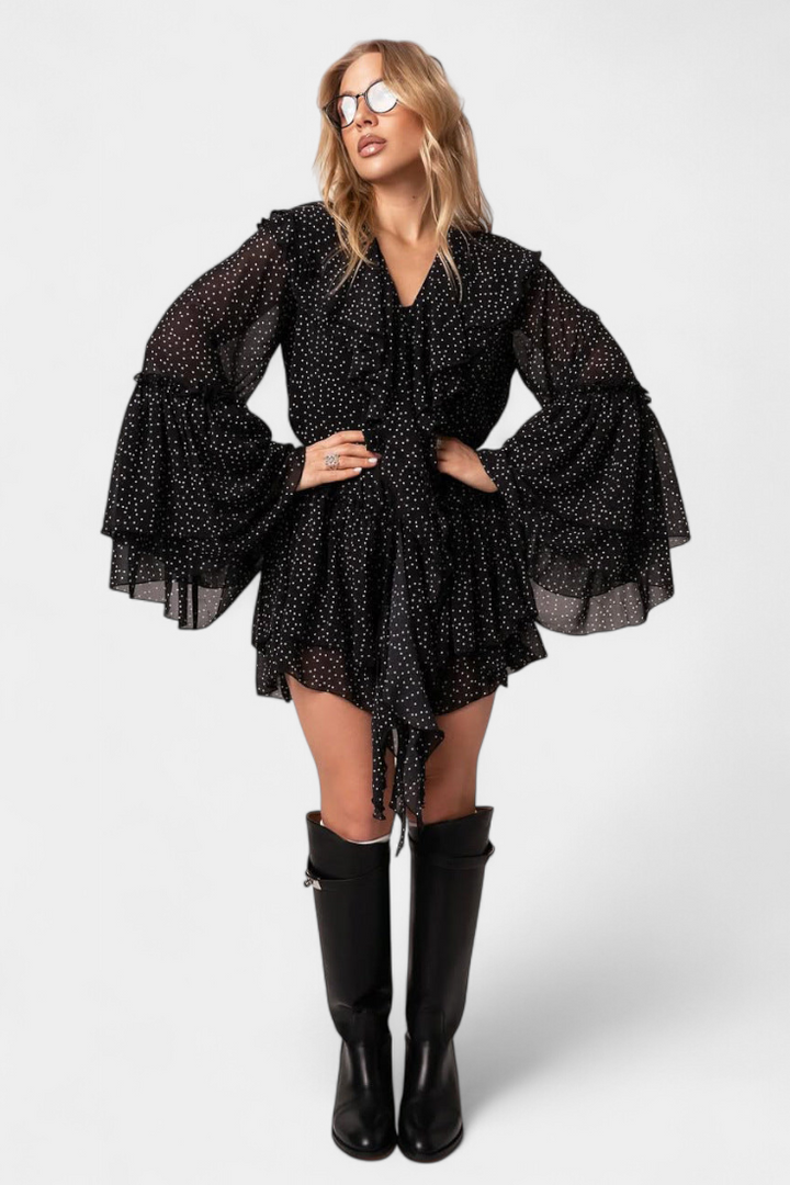 Alida Vestido Mini de Chifón con Lunares y Escote con Volantes