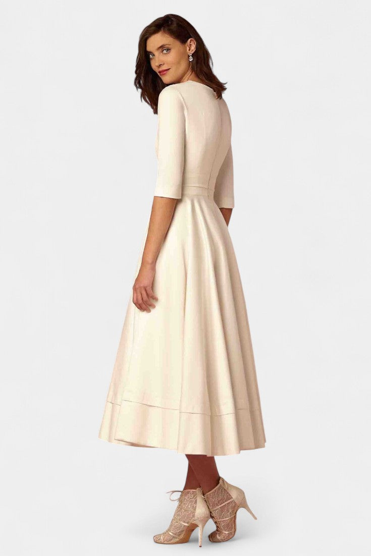 Nylah Vestido Midi A-Line de Encanto Vintage