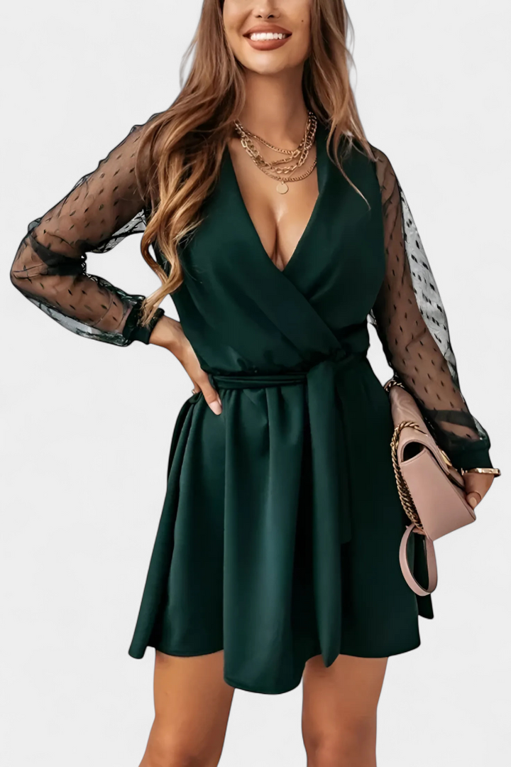 Calandra Vestido Mini Elegante con Escote Sofisticado y Silueta Favorecedora