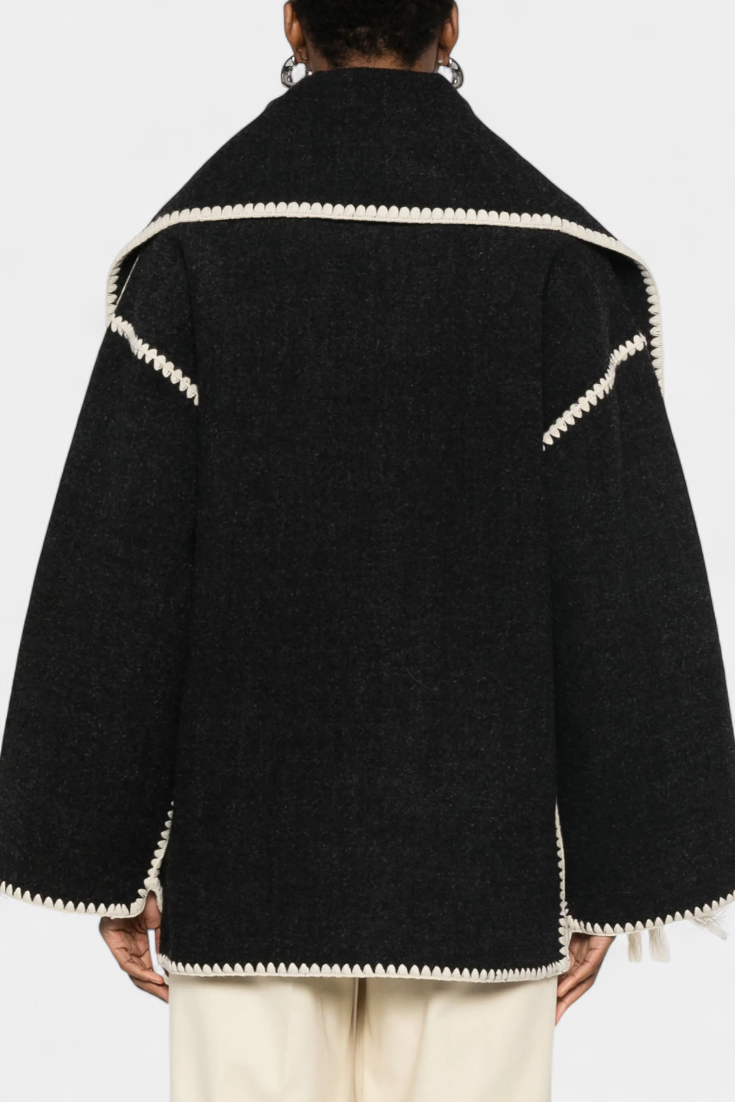 Pauline Abrigo de Corte Suelto con Bufanda de Flecos Incorporada