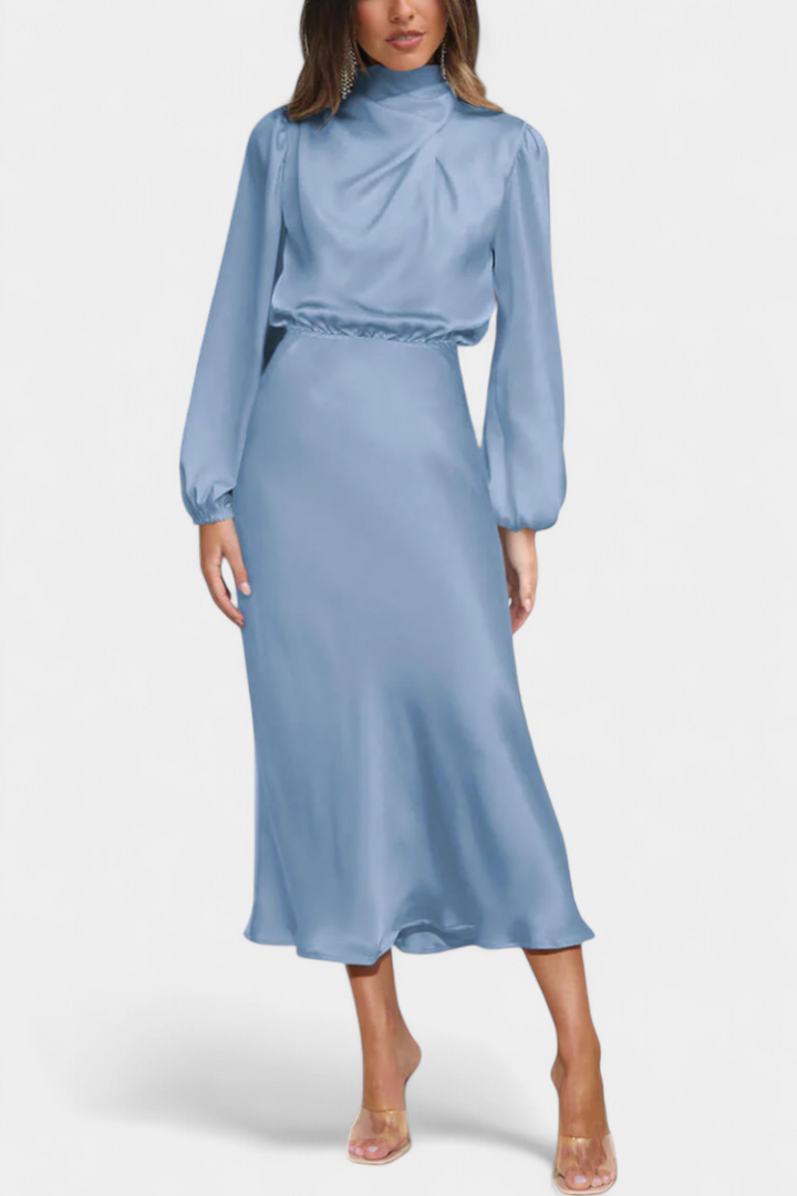 Cecila Vestido Maxi con Cuello Alto y Detalle Floral