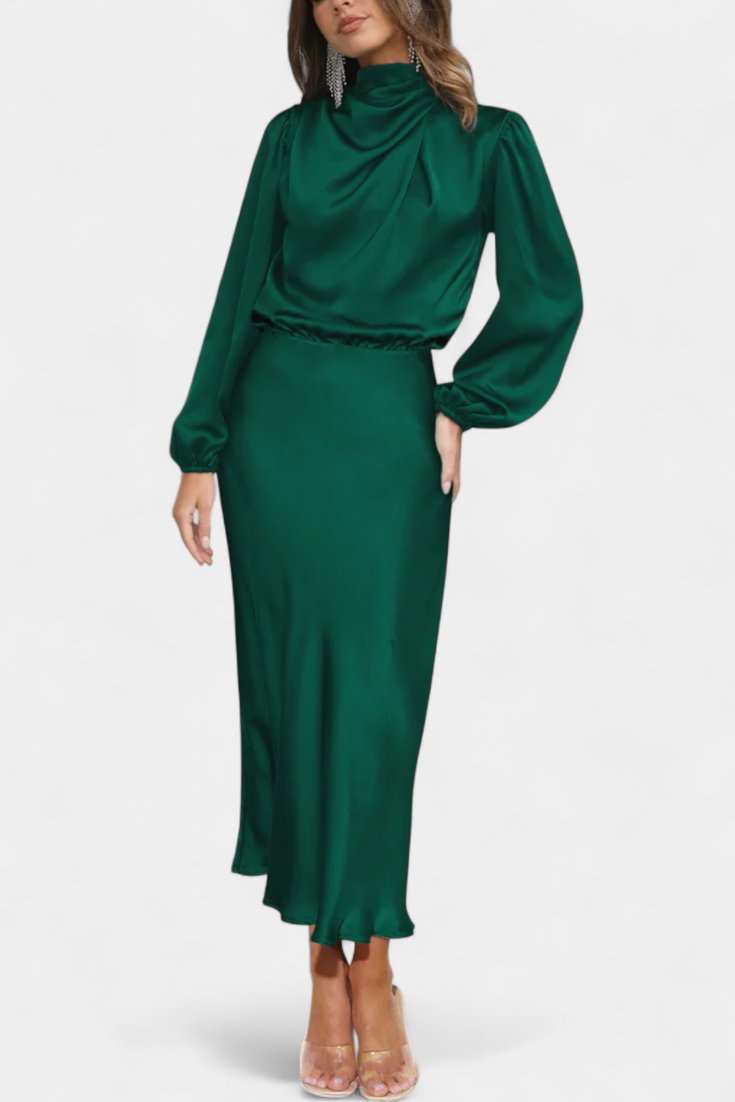 Cecila Vestido Maxi con Cuello Alto y Detalle Floral