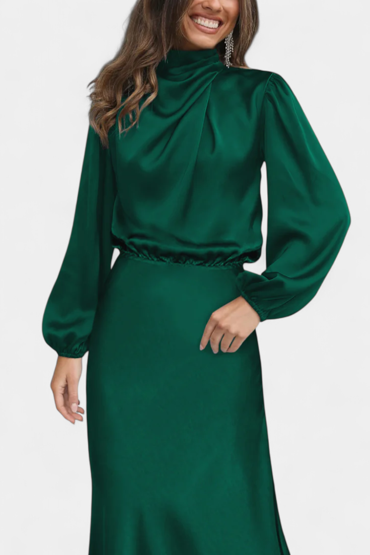 Cecila Vestido Maxi con Cuello Alto y Detalle Floral