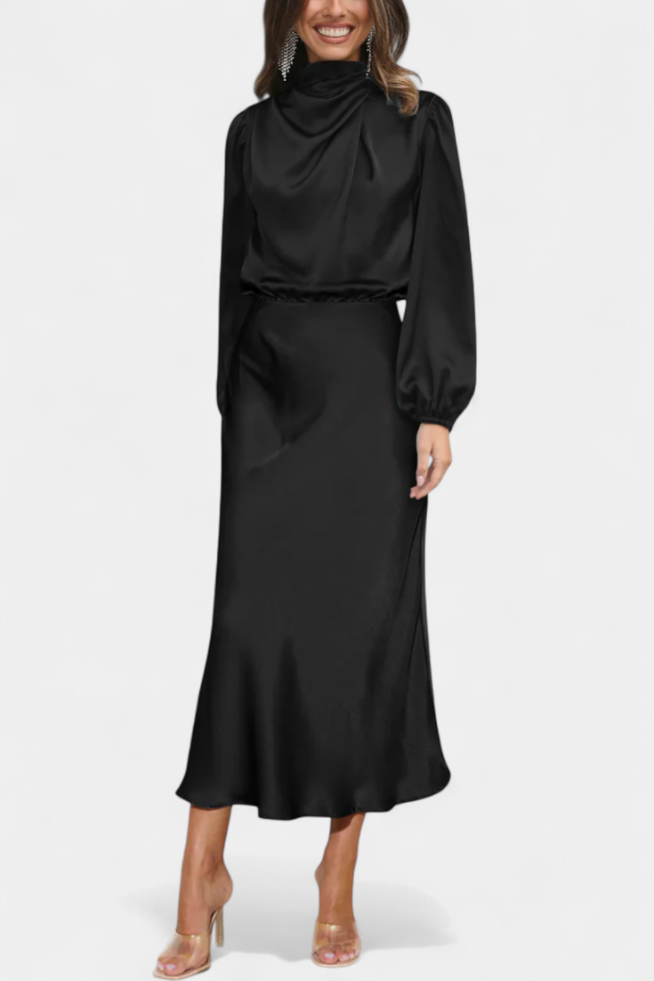 Cecila Vestido Maxi con Cuello Alto y Detalle Floral