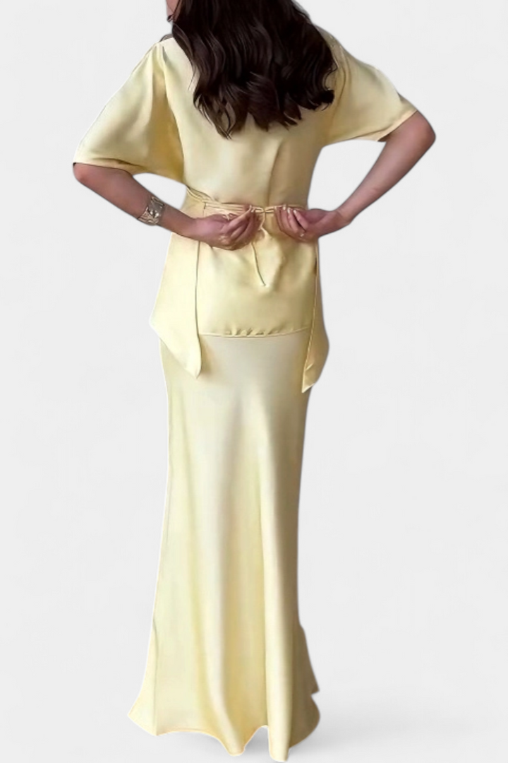 Veleda Conjunto de Top con Tiras Cruzadas y Falda Fluida