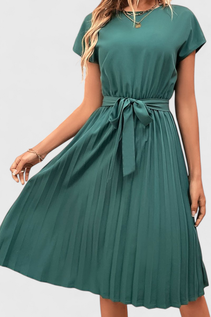 Luxie Elegant Midi Dress in Lightweight Fabric with Fluid Cut