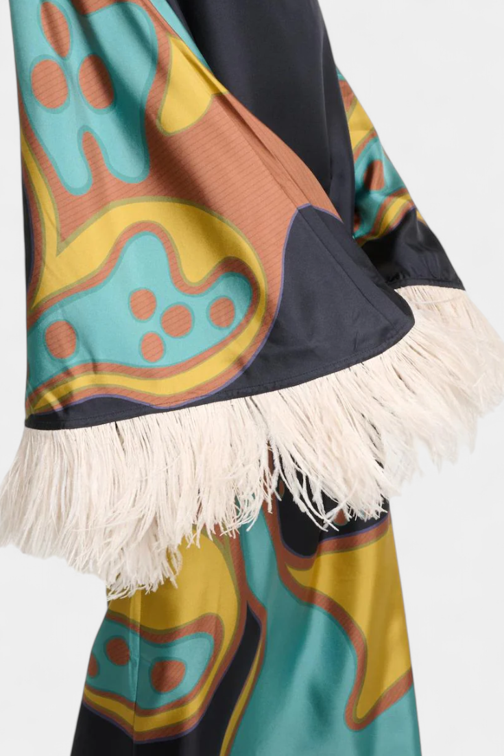 Kiara Vestido Maxi Retro con Flecos de Plumas