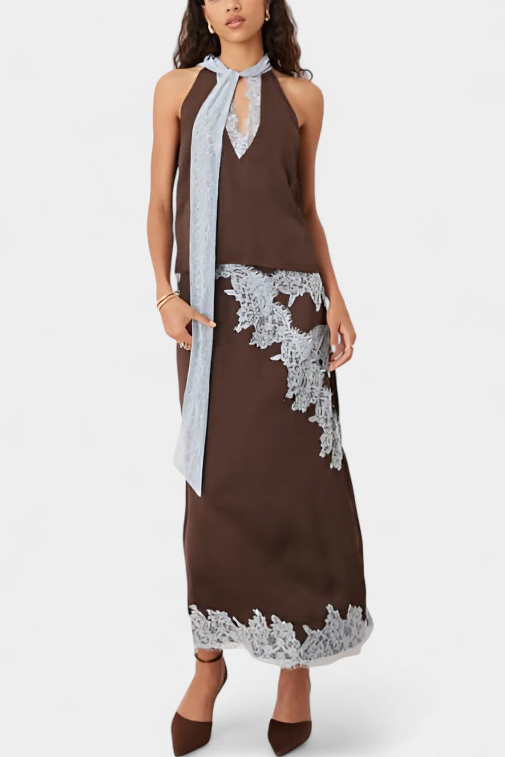 Elvira Conjunto de Top y Falda con Paneles de Encaje en Contraste