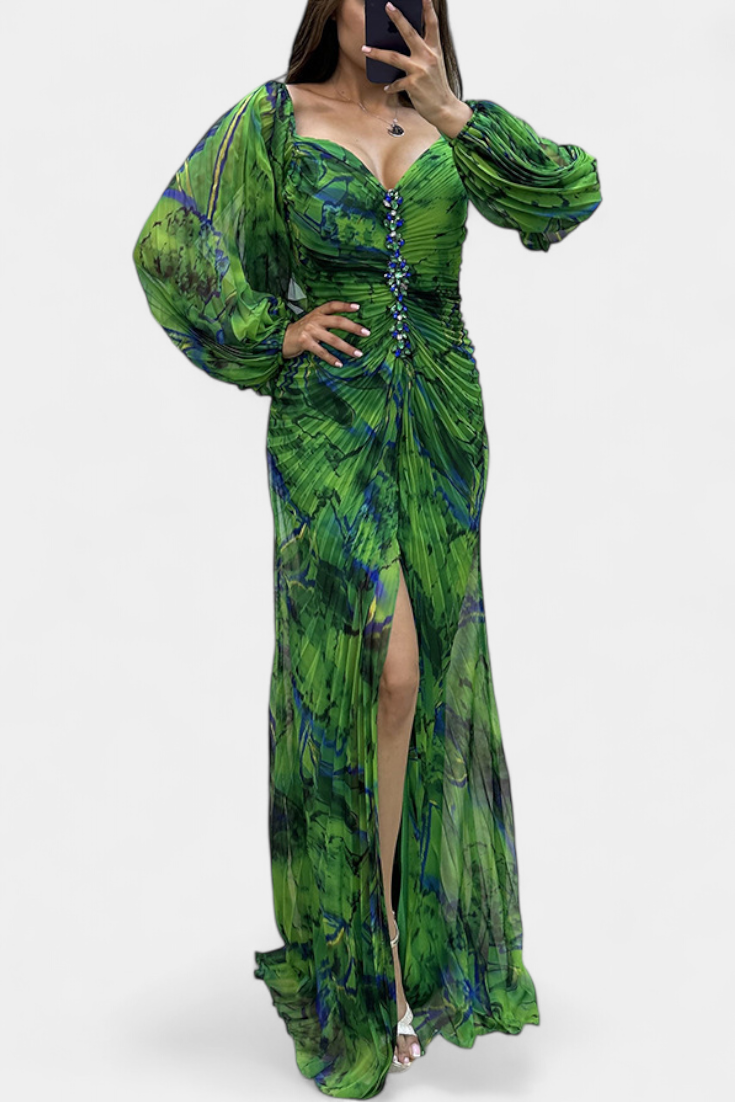 Quintessa Vestido Maxi Plisado con Mangas Largas y Estampado Vibrante