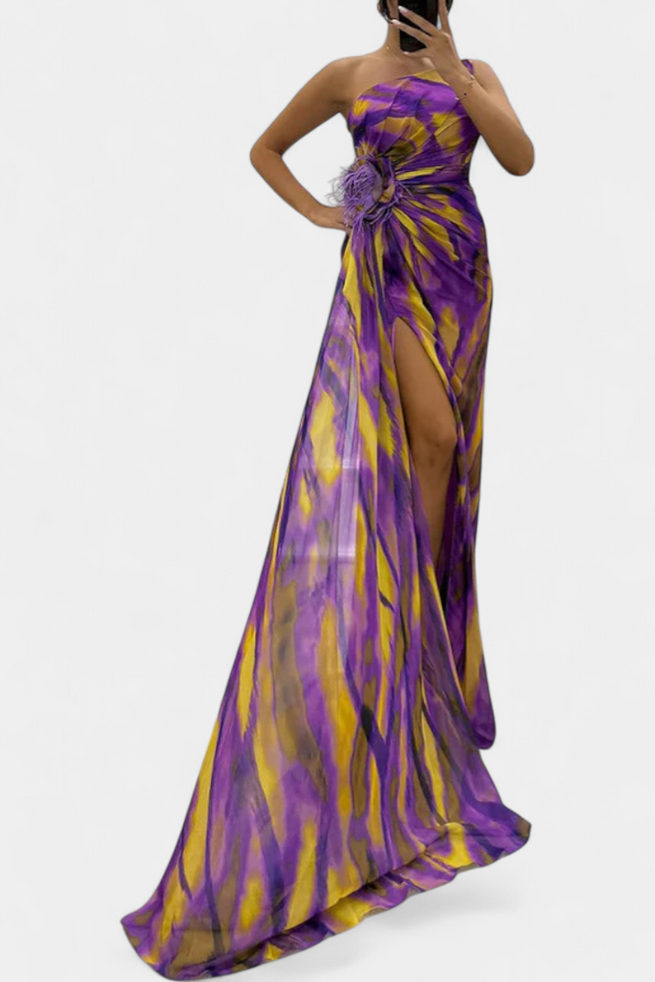 Aylin Vestido Maxi Asimétrico con Estampado Vibrante