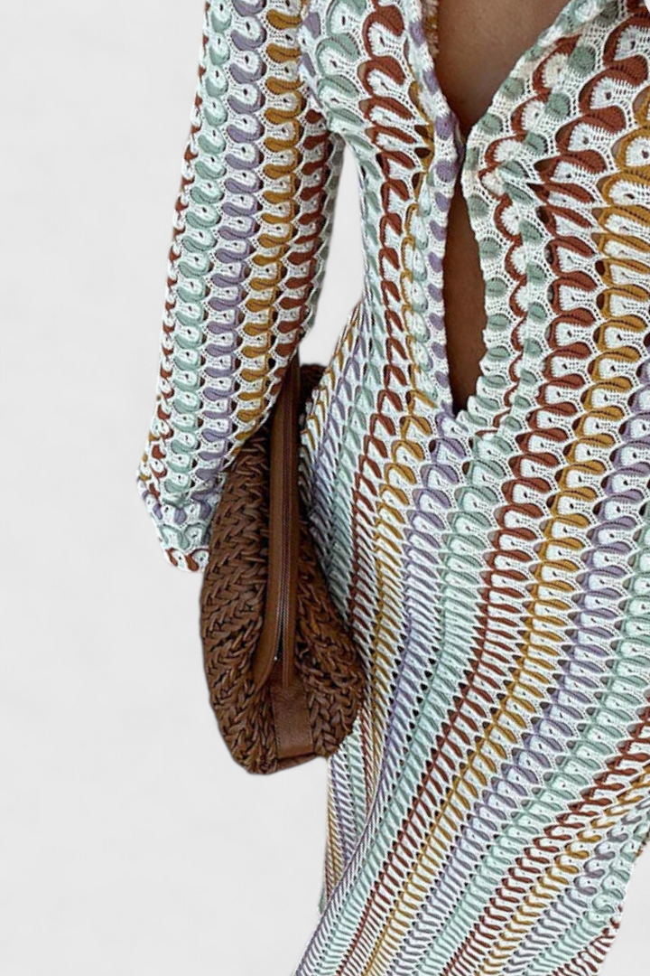 Crisanta Vestido Largo Estampado con Ondas Multicolores y Manga Larga