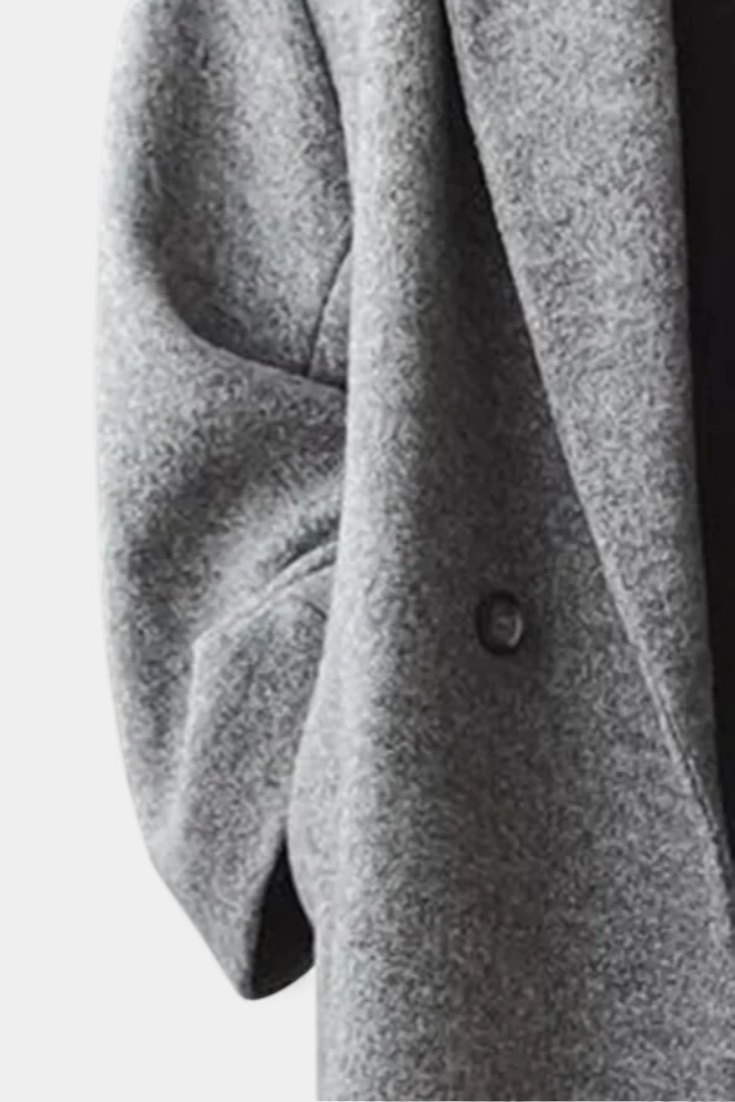 Lora Abrigo Clásico Felisha con Corte Refinado y Estilo Atemporal