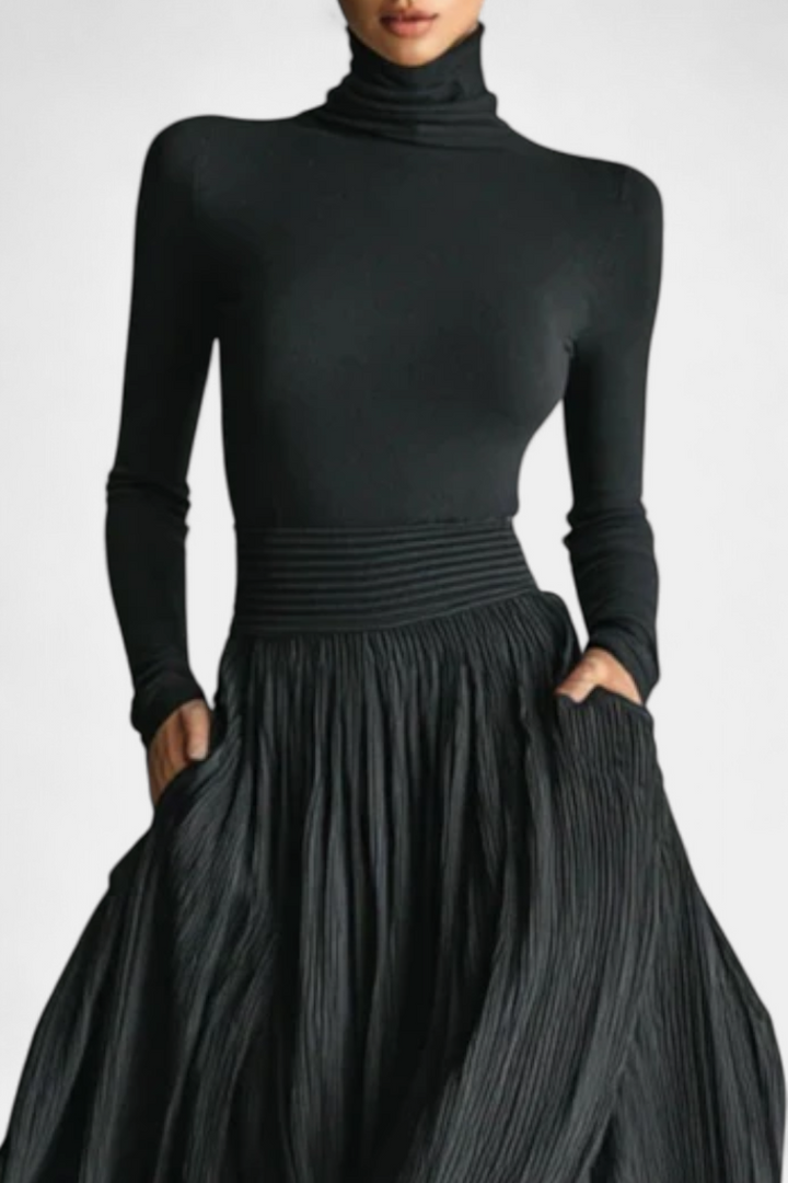 Orren Conjunto de Cuello Alto con Falda Plisada Negra