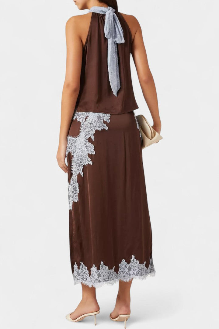 Elvira Conjunto de Top y Falda con Paneles de Encaje en Contraste