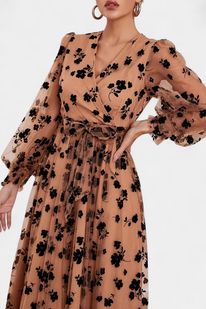 Iolanda Vestido Maxi de Encaje Floral con Mangas de Linterna