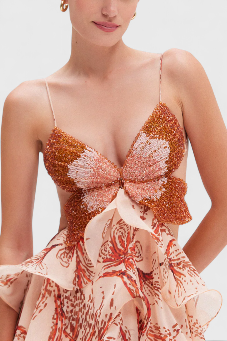 Juliette Vestido con Volantes y Escote Joya