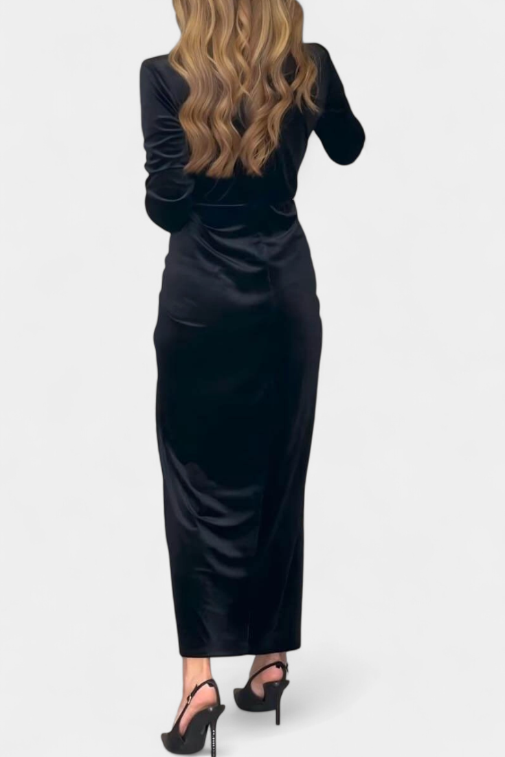 LaVerna Vestido Largo de Terciopelo Dorado con Cuello en V