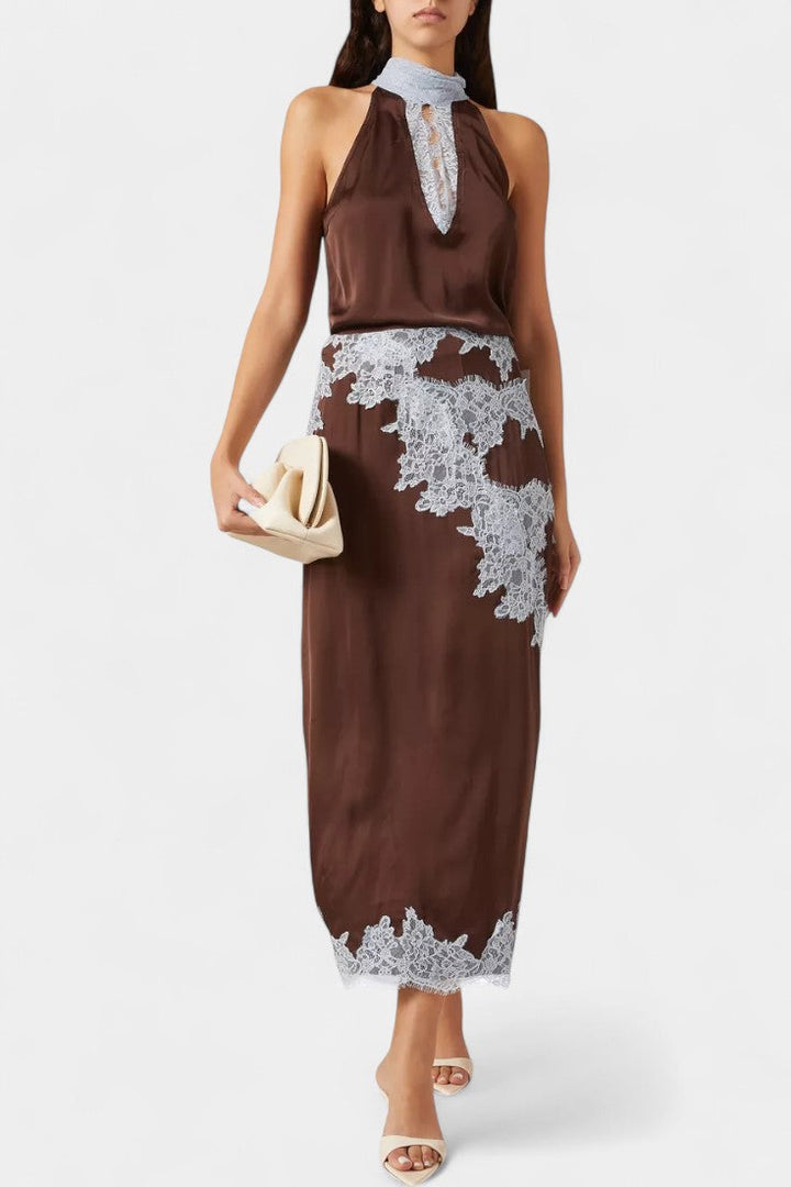 Elvira Conjunto de Top y Falda con Paneles de Encaje en Contraste