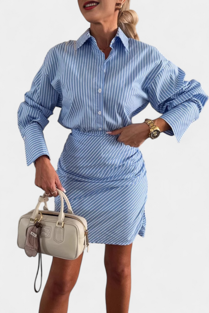 Cynthia Vestido Camisero Mini a Rayas con Pliegues y Botones
