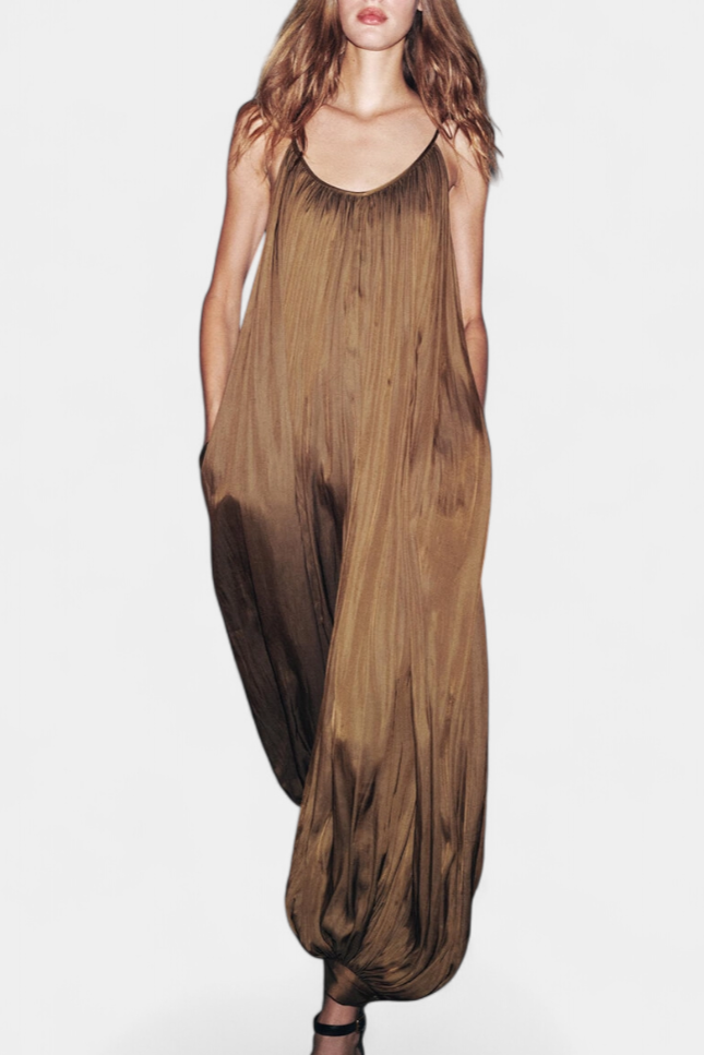 Lucy Mono Largo Plisado con Silueta Relajada