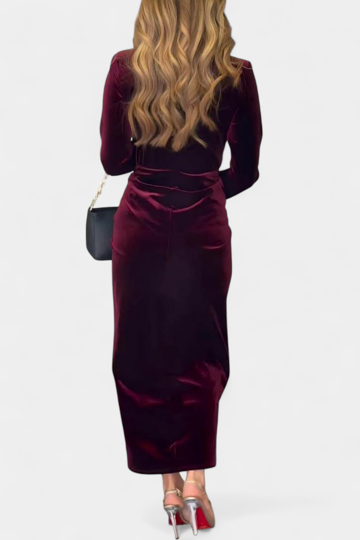 LaVerna Vestido Largo de Terciopelo Dorado con Cuello en V