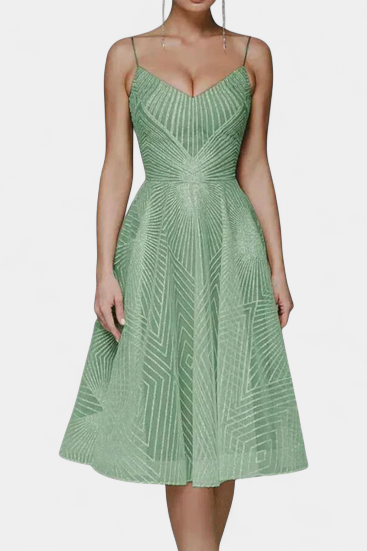 Everleigh Vestido Largo con Bordados y Corte en A