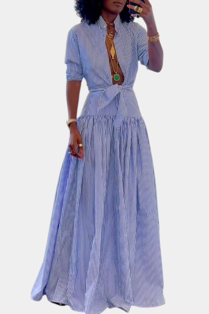 Ippolita Camisa de Cuello Alto a Rayas y Falda de Traje Plisada