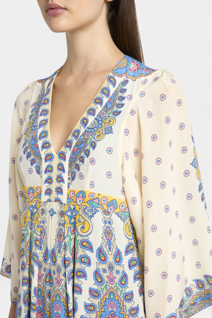 Novia Vestido Largo con Escote en V y Estampado Paisley Elegante