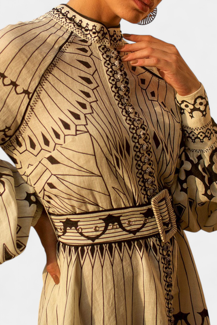 Soria Vestido Maxi Botón Bordado de Estilo Folk