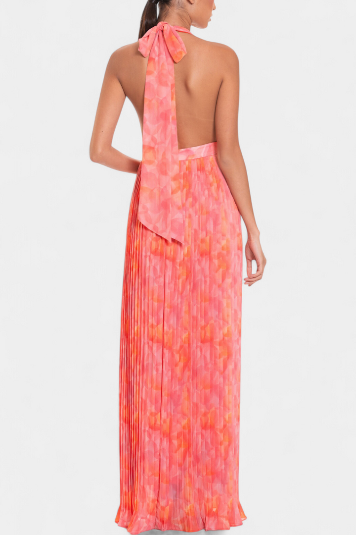 Prisca Vestido Maxi Plisado con Espalda Abierta y Cuello Halter